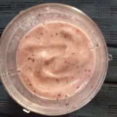 A picture of Grape banana smoothie.