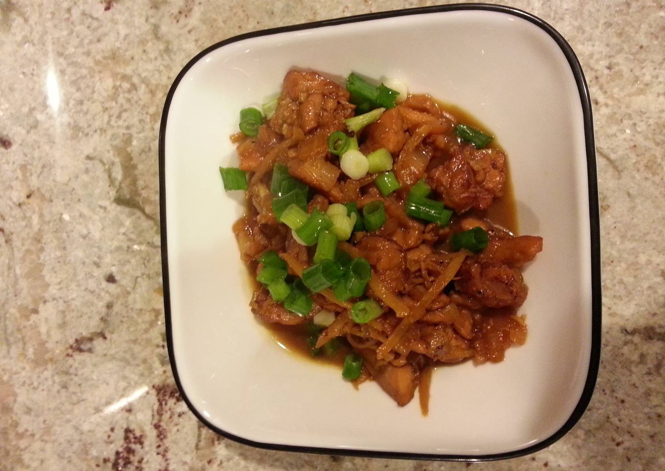 Ga Kho Gung (Braised Ginger Chicken)