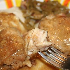 A picture of Rustic Chicken with Garlic Gravy.