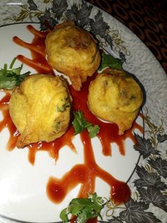 बटाटा वड़ा (Batata vada recipe in hindi) रेसिपी मुख्य फोटो