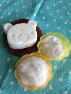A picture of Fluffy Even with Rice Flour! Steamed Bread in a Microwave.