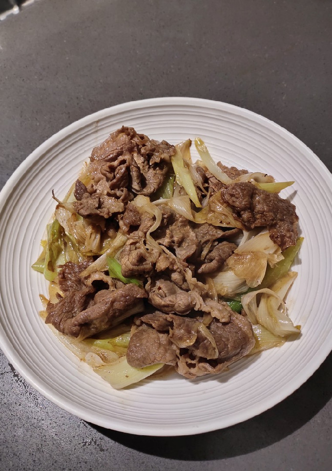 A picture of Leeks with Beef Slices.