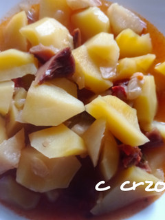 Una foto de Patatas con níscalos y colinabo
