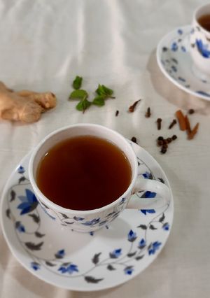 હર્બલ ગ્રીન ચા રેસીપી મુખ્ય ફોટો