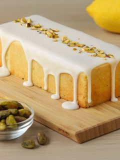 A picture of Lemon Cream Cheese Pound Cake.