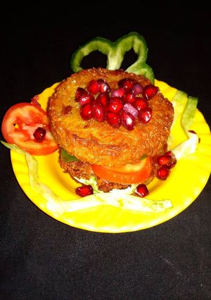 A picture of Maggi burger.