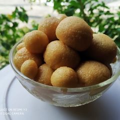 A picture of Chenna gaja.