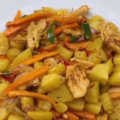 Potatoes chicken and veggie A picture of Potatoes chicken and veggie.