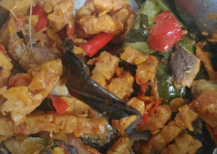 Balado tongkol tempe.. enak murah gapake susah 😍😍😍😍😍😎😎😎