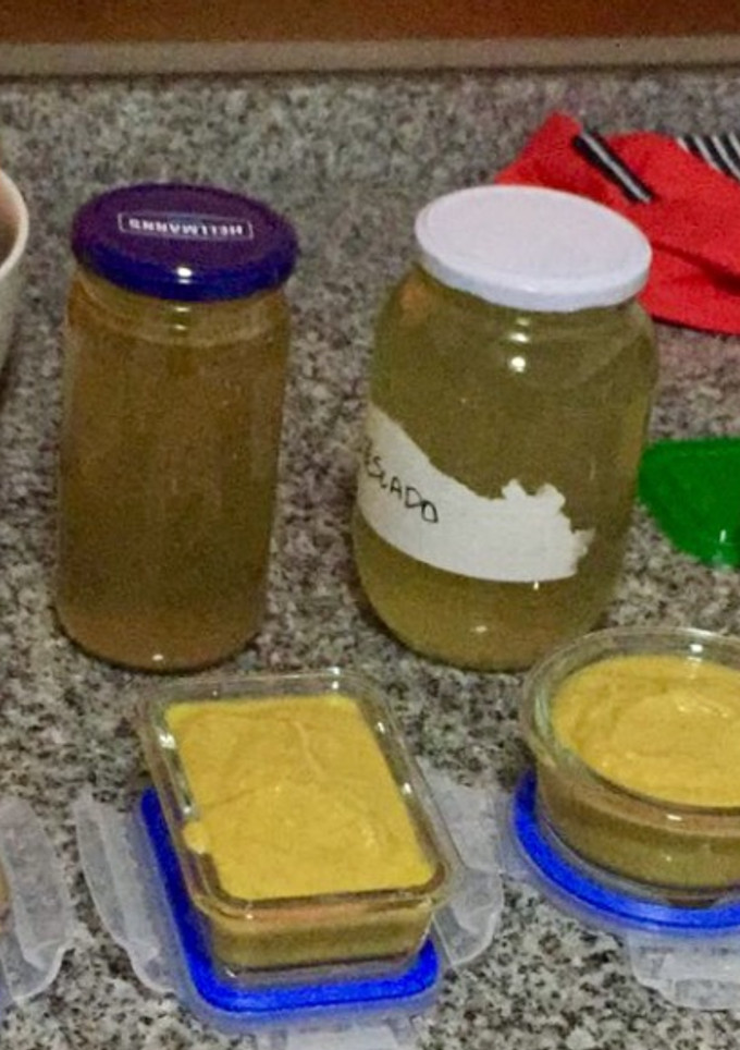 Una foto de Papilla de pollo y verduras thermomix y arreglo semanal
