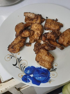 A picture of Fried Fish.