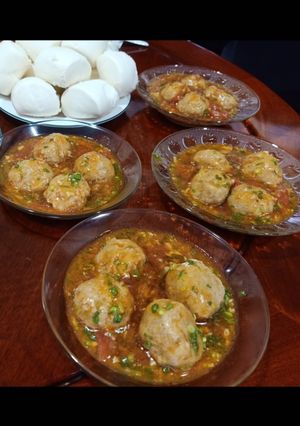 Hình của món Thịt viên xíu mại sốt cà chua.