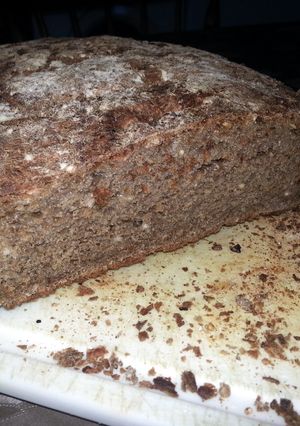 A picture of Brown bread 9 grains.