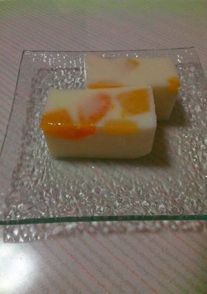 A picture of Fruit Packed Milk Kanten Jelly.