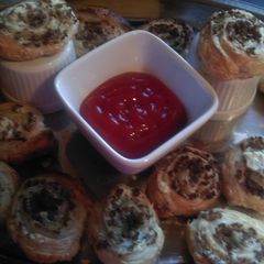 A picture of Mandys cheesy burger pinwheel.