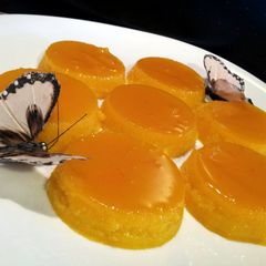 A picture of AMIEs Egg Custard with Caramel Topping.