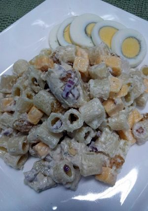 A picture of Pam's chicken salad....