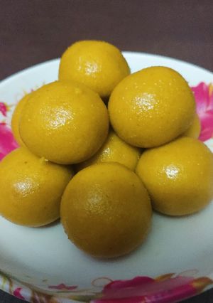 A picture of Besan ladoo🤗🤗🤗🤗.