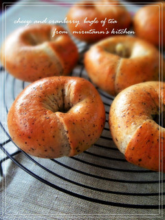 A picture of Black Tea Bagels with Cranberry and Cream Cheese.