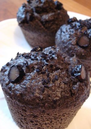 A picture of Steamed Bread with Oatmeal and Black Sesame.