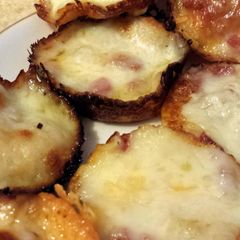 A picture of Elisa's Pizza Cups.