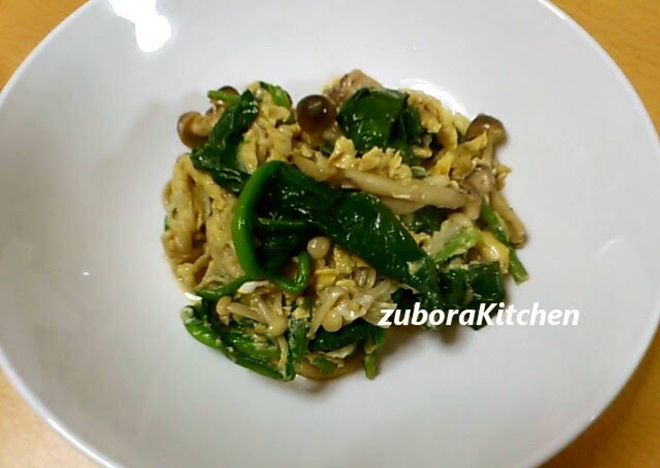 Just One More Item! Spinach with Lightly Scrambled Egg