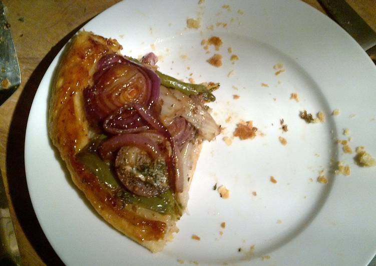 Recipe of Speedy Tarte Tatin Red onion, Fennel and Chilli