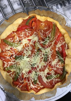 Une photo de Tarte tomate moutarde poivrons