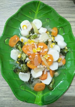 Foto resep Tumis brokoli wortel mix bakso ikan