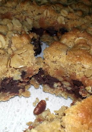 A picture of Chocolate Pecan Carmelitas.
