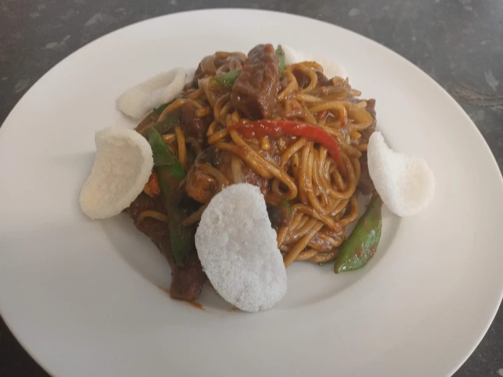 Recipe McPhee&amp;#39;s Chinese Beef Chow Mein the Can Spoil the Tongue Delicious