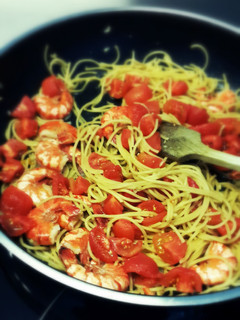 A picture of Fast&easy prawns pasta.