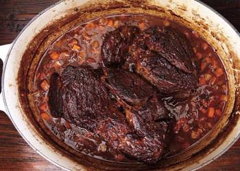 How to Prepare Delicious Red Wine Braised Beef