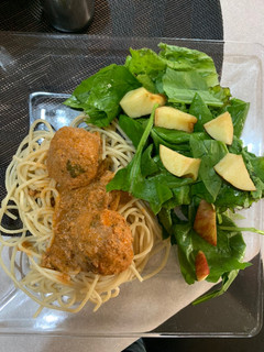 Una foto de Espagueti con albóndigas al chipotle