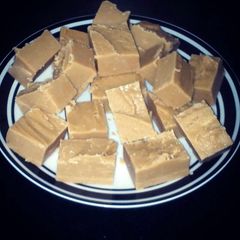 A picture of Bailey's and white chocolate fudge.