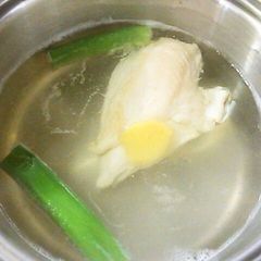 A picture of How to Cook Moist Chicken Breast for Boiled Chicken.