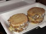 Alfajores de dulce de leche y chocolate