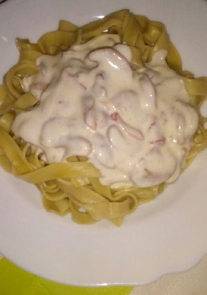 Una foto de Nidos de espinacas a la carbonara