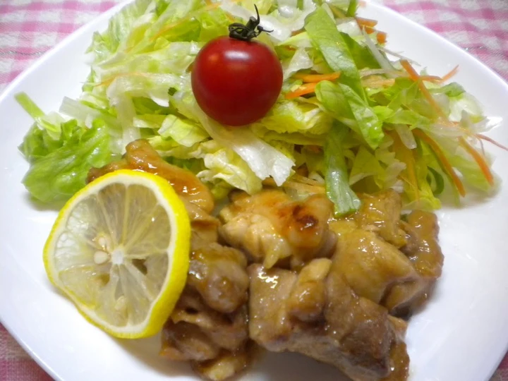 Simple Way Make Recipe Pan-fried Chicken Thigh with Honey and Lemon Juice that is Awesome, Tasty}