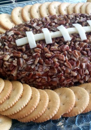 A picture of Bacon Ranch Football Cheese Ball.