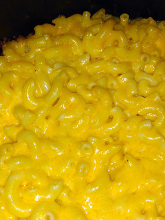 A picture of crock pot Mac & cheese.