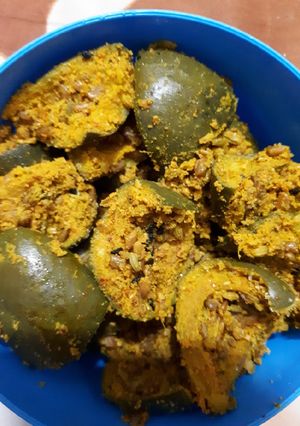 A picture of Less oil mango pickle.
