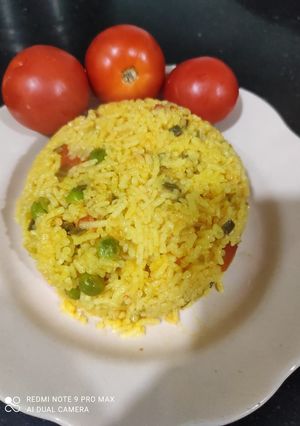 हरा लहसुन पुलाव (hara lahsun pulao recipe in hindi) रेसिपी मुख्य फोटो