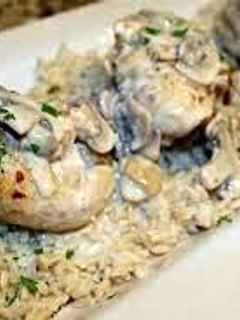 A picture of Garlic cream chicken..