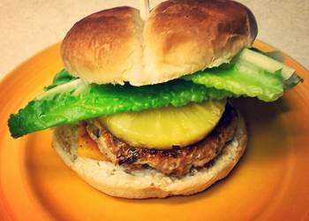 How to Prepare Perfect Tropical Turkey Burgers