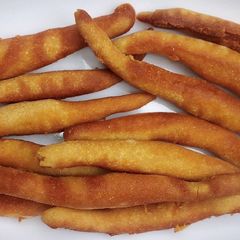A picture of Cassava stick (sandan ba'are).