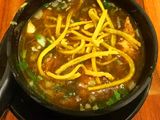 સ્પાઇસી હોટ એન્ડ સોર સુપ (Spicy Hot N Sour Soup Recipe In Gujarati)