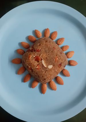 প্রসাদাচ শিরা(Prasadacha sheera recipe in Bengali) রেসিপির প্রধান ছবি