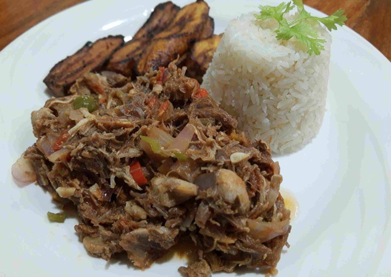 Ropa vieja a lo Bendecido