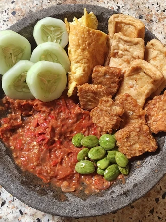 Langkah Mudah untuk Membuat Resep Sambal terasi goreng yang Enak Banget Anti Ribet, Mantap